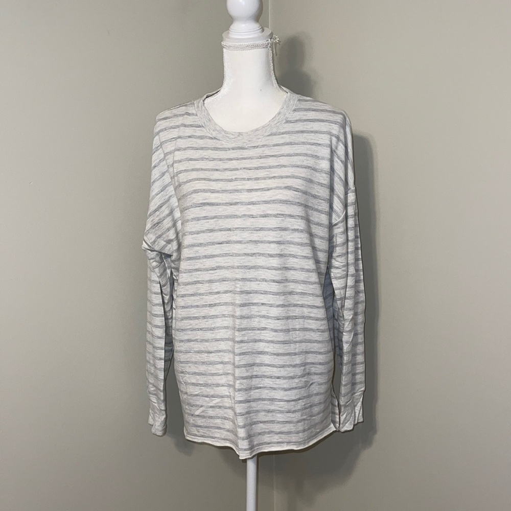 Striped pullover - Picture 1 of 4